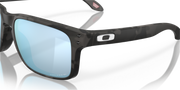 Prizm Deep Water Polarized Lenses, Matte Black Camo Frame