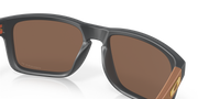 Prizm 24K Polarized Lenses, Matte Carbon Frame