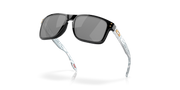 Prizm Black Polarized Lenses, Black Frame