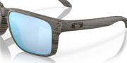 Prizm Deep Water Polarized Lenses, Woodgrain Frame