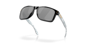 Prizm Black Polarized Lenses, Black Frame