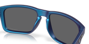 Prizm Black Polarized Lenses, Matte Cyan/Blue Colorshift Frame