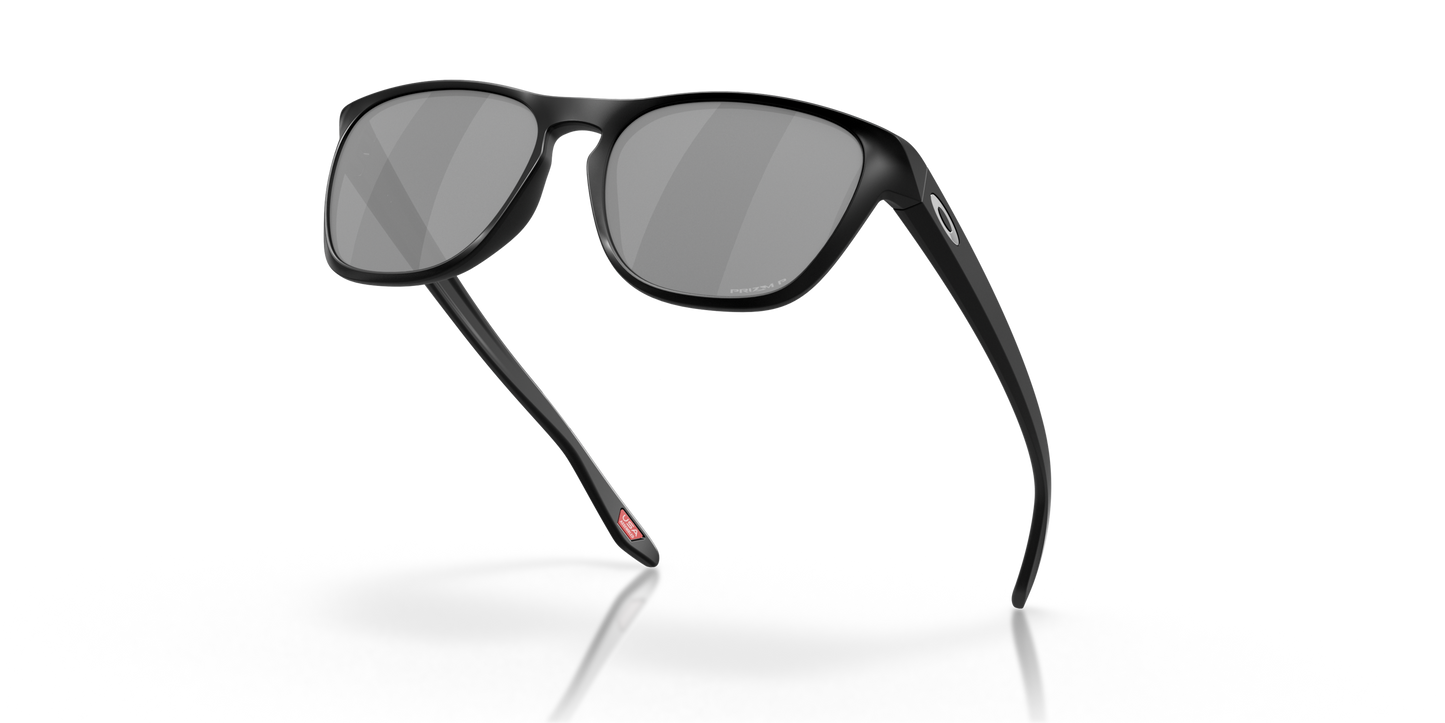 [Prizm Black Polarized Lenses, Matte Black Frame]