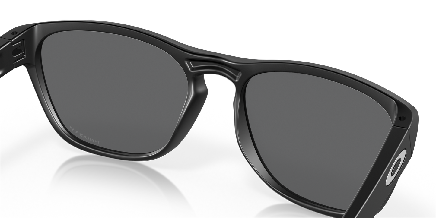 [Prizm Black Polarized Lenses, Matte Black Frame]