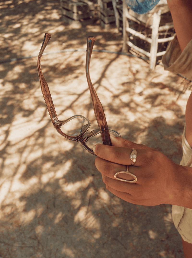 [Cosmos Tortoise / Clear]