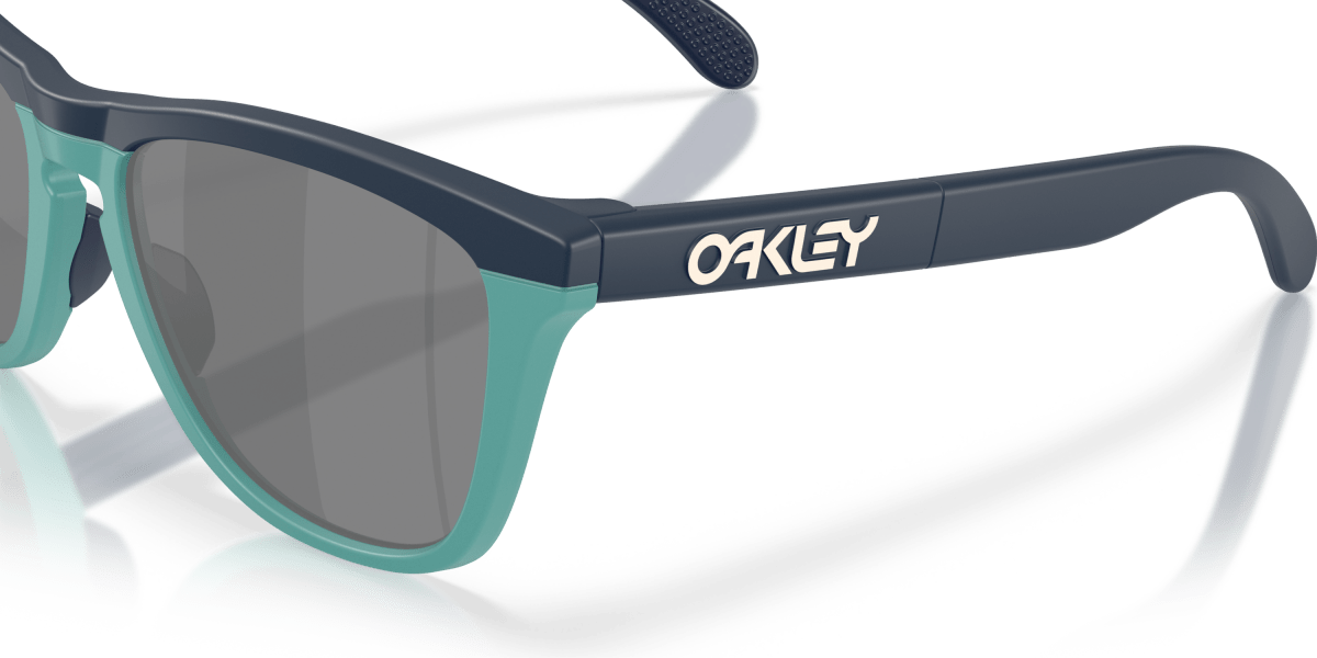 Oakley Frogskins™ Range Pacific Trail Collection - Specs Eyewear