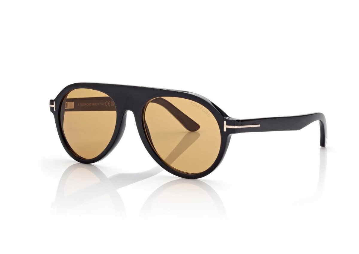 Tom Ford FT1047 - Specs Eyewear