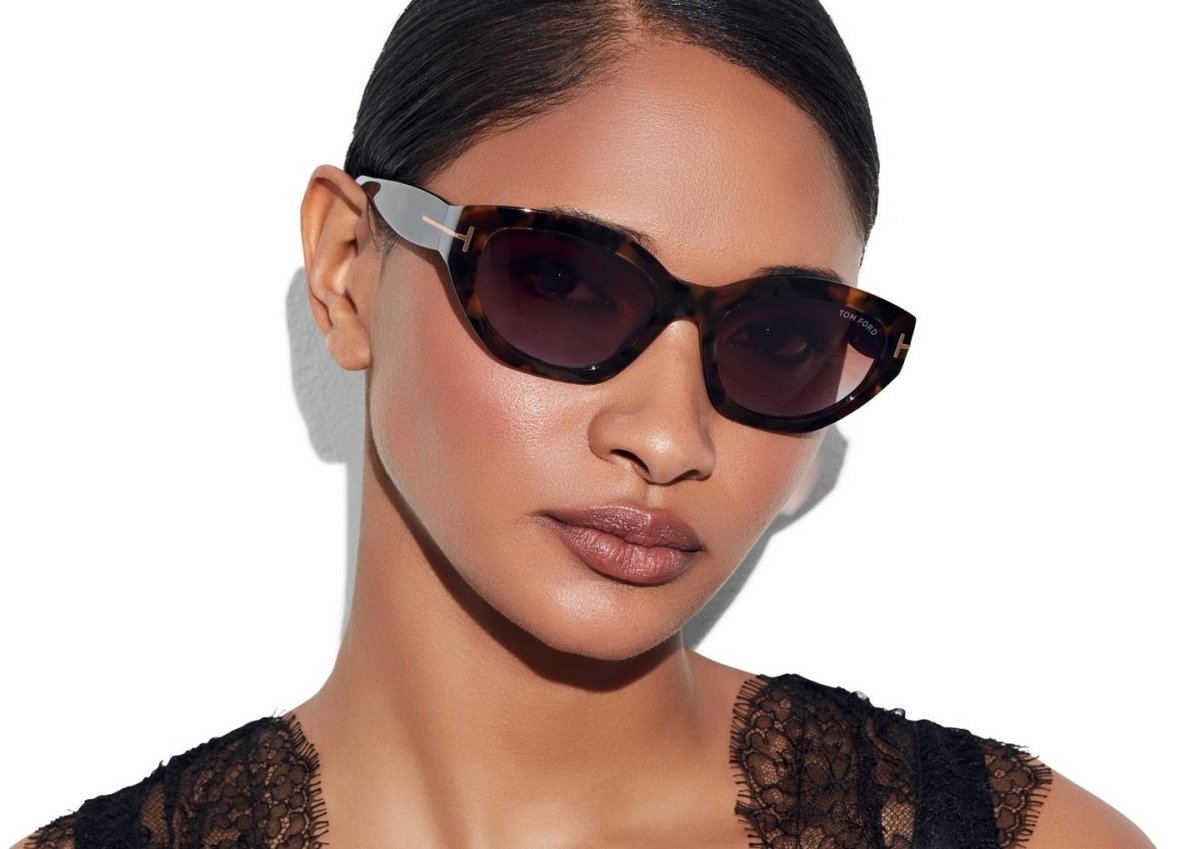 Tom Ford FT1086 - Specs Eyewear